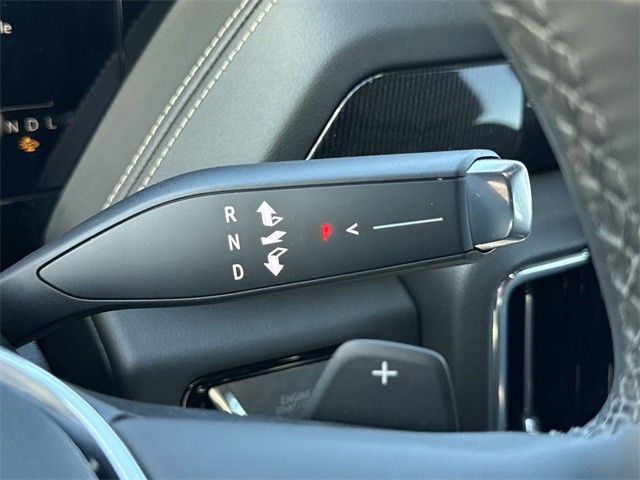 GMC Yukon XL Vehicle Full-screen Gallery Image 20