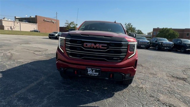 GMC Sierra 1500 Vehicle Full-screen Gallery Image 03