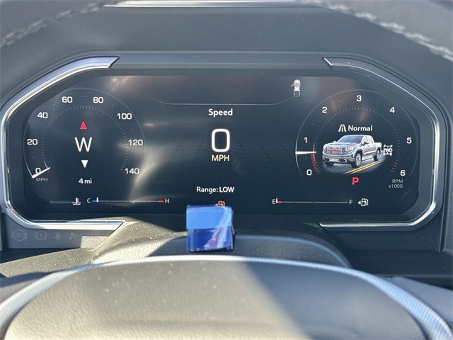 GMC Sierra 1500 Vehicle Full-screen Gallery Image 15