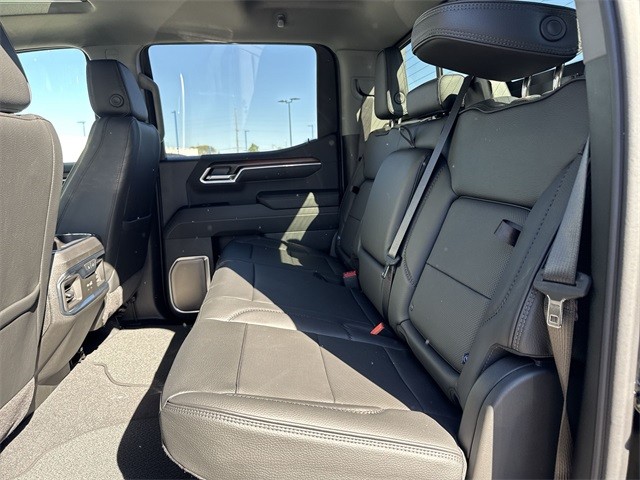 GMC Sierra 1500 Vehicle Full-screen Gallery Image 23