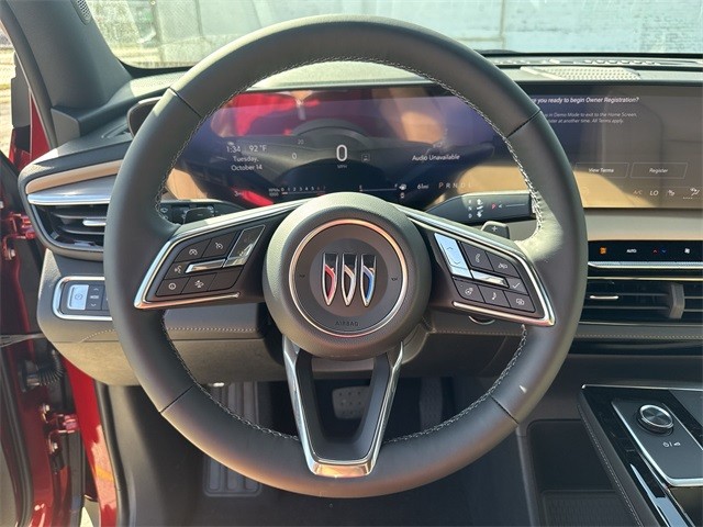 Buick Enclave Vehicle Full-screen Gallery Image 14