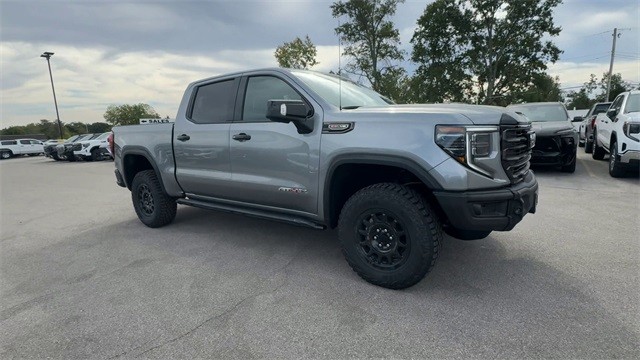 GMC Sierra 1500 Vehicle Full-screen Gallery Image 02