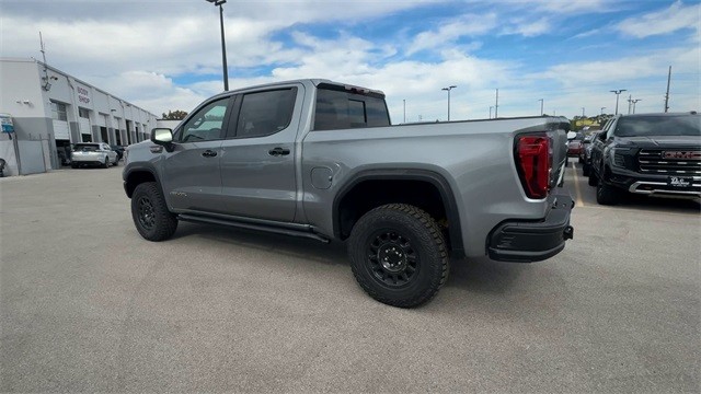 GMC Sierra 1500 Vehicle Full-screen Gallery Image 06