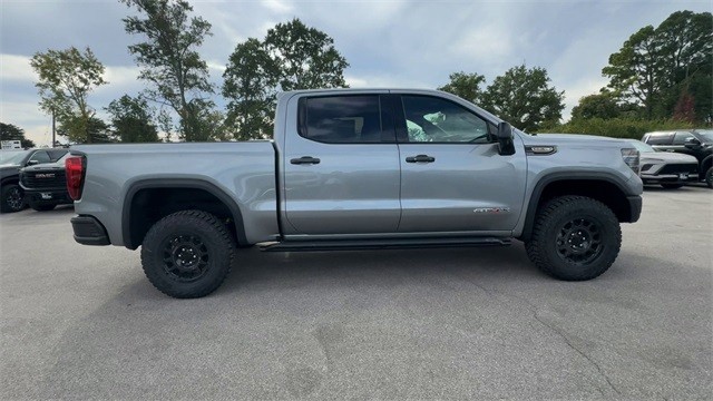 GMC Sierra 1500 Vehicle Full-screen Gallery Image 09