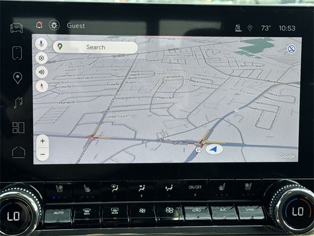 GMC Canyon Vehicle Full-screen Gallery Image 18