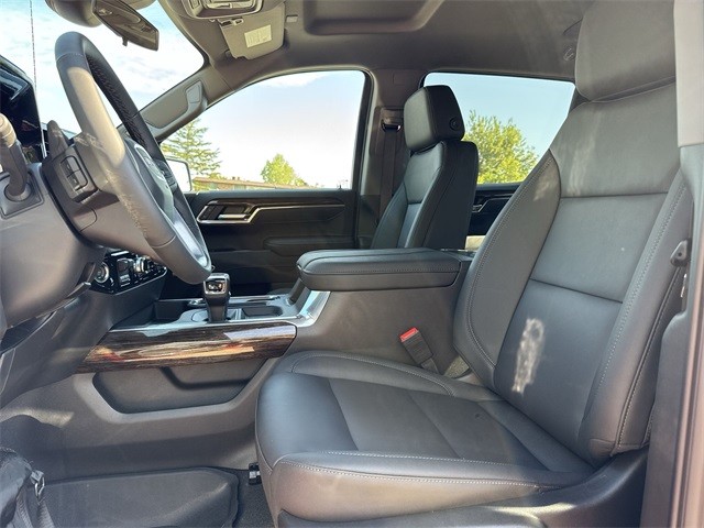 GMC Sierra 1500 Vehicle Full-screen Gallery Image 11