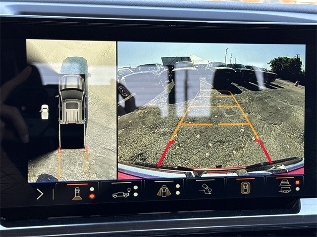 GMC Sierra 1500 Vehicle Full-screen Gallery Image 17