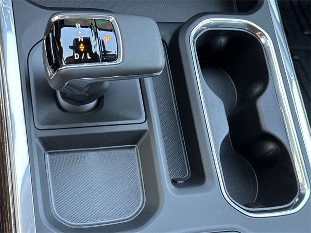 GMC Sierra 1500 Vehicle Full-screen Gallery Image 20