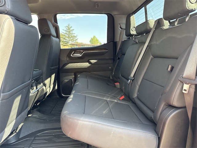 GMC Sierra 1500 Vehicle Full-screen Gallery Image 22