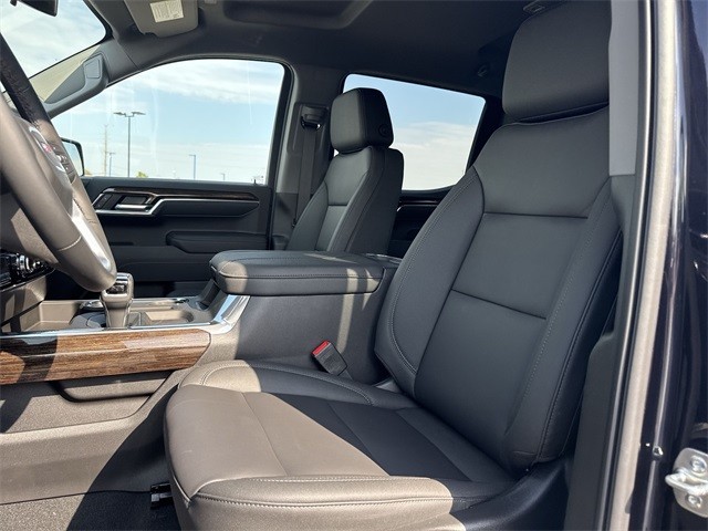 GMC Sierra 1500 Vehicle Full-screen Gallery Image 11