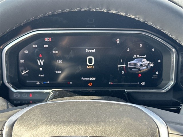 GMC Sierra 1500 Vehicle Full-screen Gallery Image 15