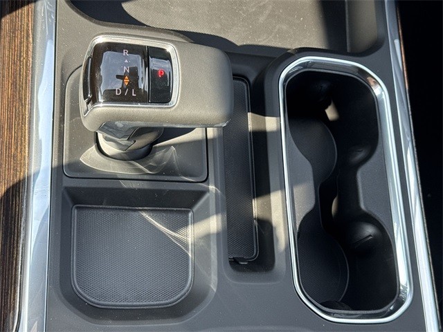 GMC Sierra 1500 Vehicle Full-screen Gallery Image 20