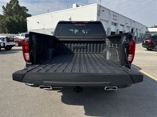 GMC Sierra 1500 Vehicle Full-screen Gallery Image 23