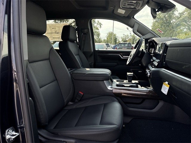 GMC Sierra 1500 Vehicle Full-screen Gallery Image 24