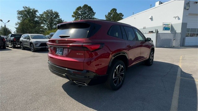 Buick Enclave Vehicle Full-screen Gallery Image 08