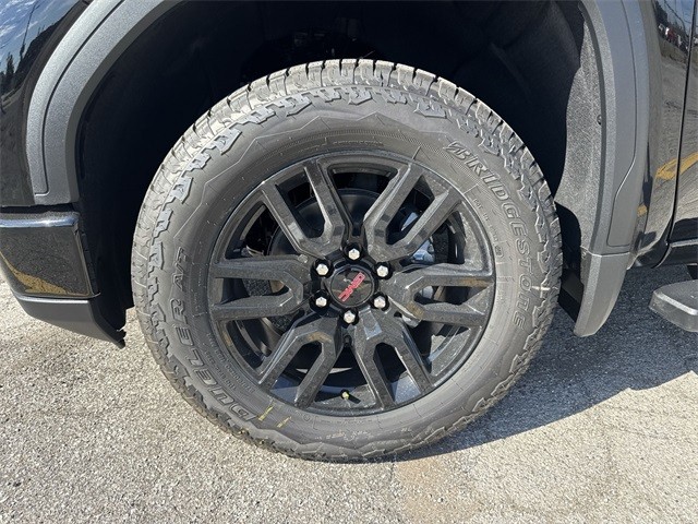 GMC Sierra 1500 Vehicle Full-screen Gallery Image 10