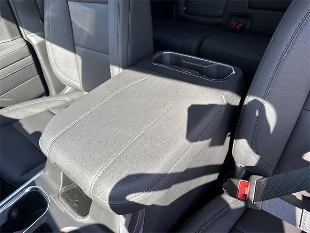 GMC Sierra 1500 Vehicle Full-screen Gallery Image 21