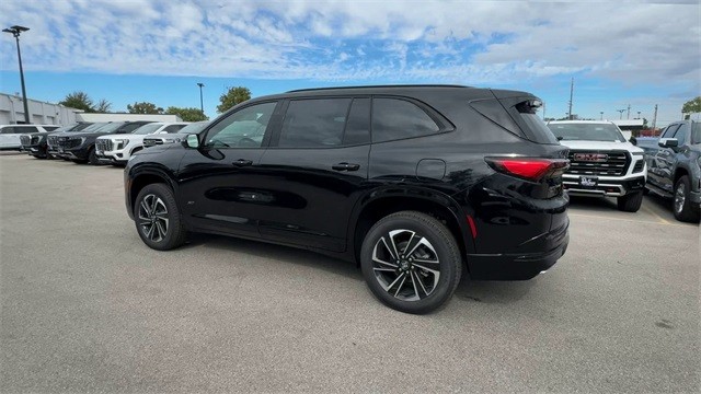 Buick Enclave Vehicle Full-screen Gallery Image 06