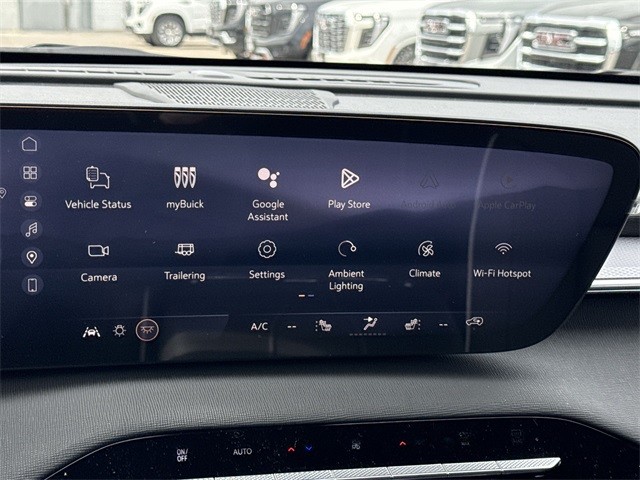 Buick Enclave Vehicle Full-screen Gallery Image 16