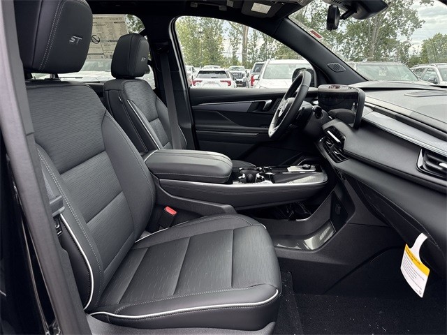 Buick Enclave Vehicle Full-screen Gallery Image 26