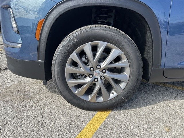 Buick Enclave Vehicle Full-screen Gallery Image 10