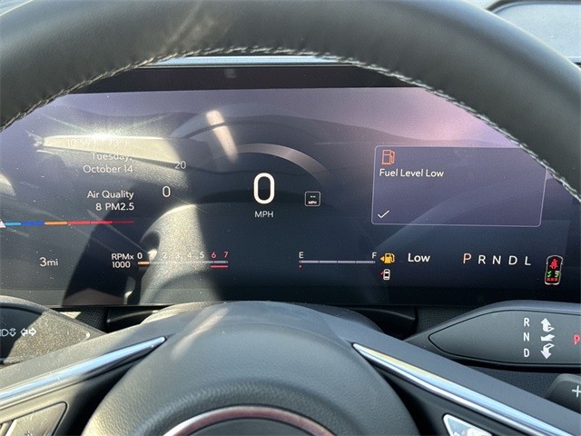 Buick Enclave Vehicle Full-screen Gallery Image 15