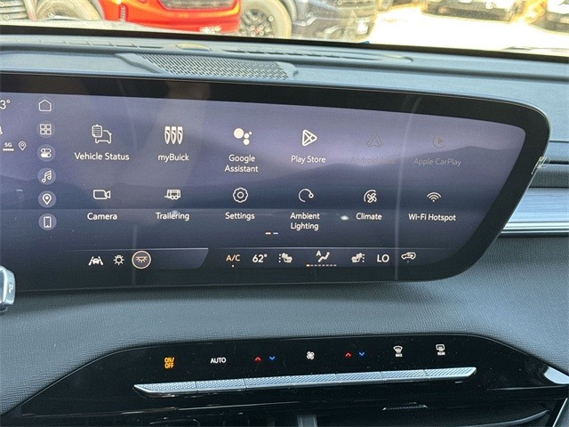 Buick Enclave Vehicle Full-screen Gallery Image 16