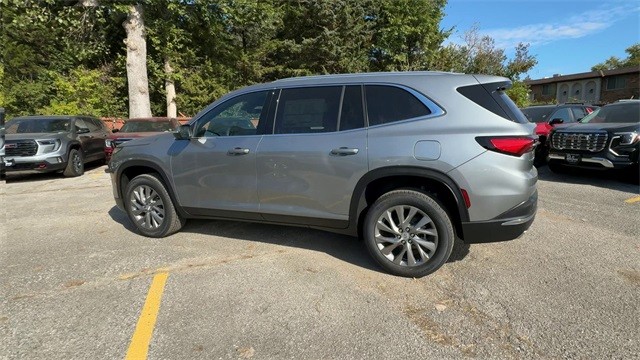 Buick Enclave Vehicle Full-screen Gallery Image 06