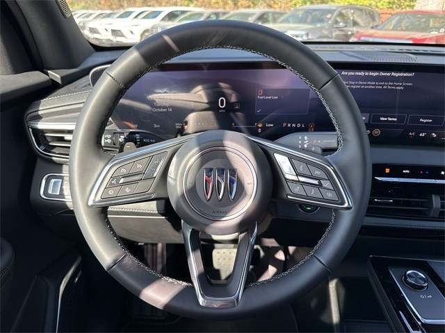 Buick Enclave Vehicle Full-screen Gallery Image 14