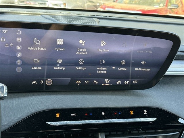 Buick Enclave Vehicle Full-screen Gallery Image 16