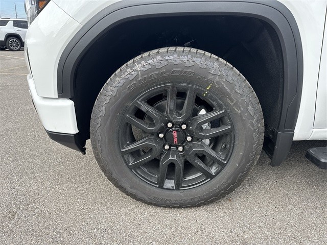 GMC Sierra 1500 Vehicle Full-screen Gallery Image 10