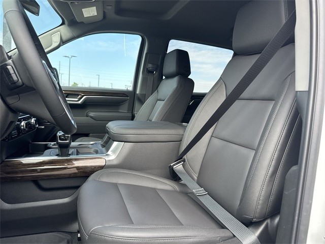 GMC Sierra 1500 Vehicle Full-screen Gallery Image 11