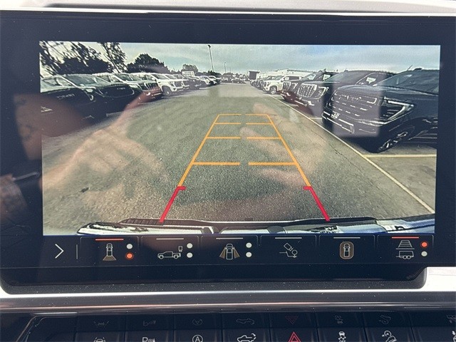 GMC Sierra 1500 Vehicle Full-screen Gallery Image 17