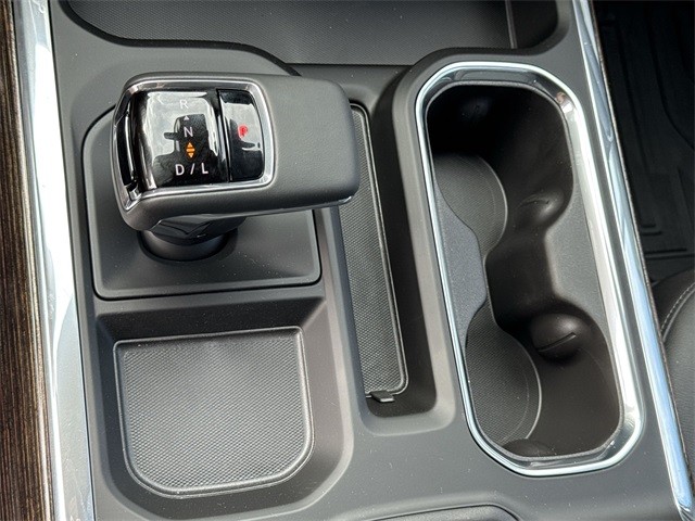 GMC Sierra 1500 Vehicle Full-screen Gallery Image 20