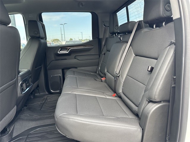 GMC Sierra 1500 Vehicle Full-screen Gallery Image 22