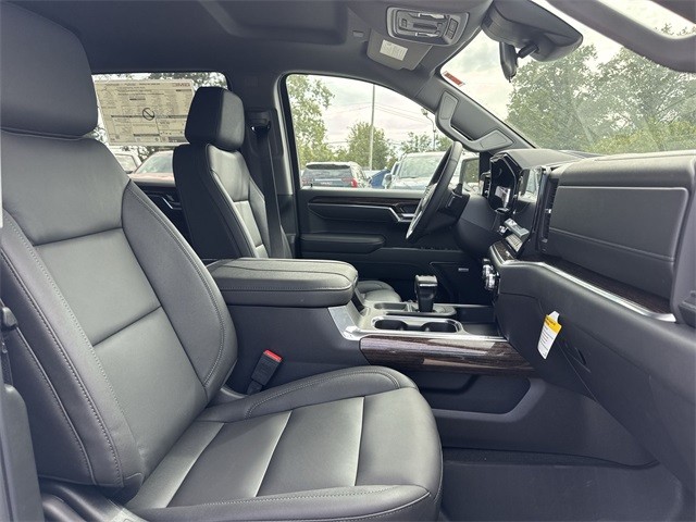 GMC Sierra 1500 Vehicle Full-screen Gallery Image 24