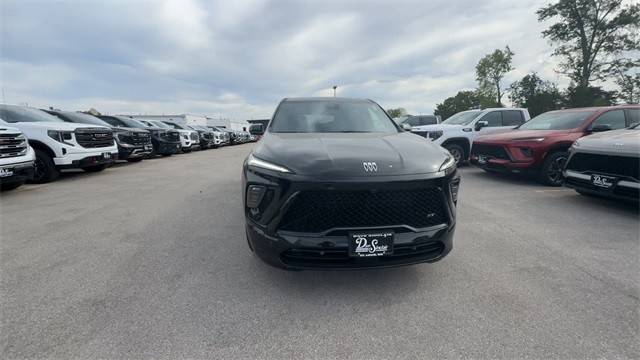 Buick Enclave Vehicle Full-screen Gallery Image 03