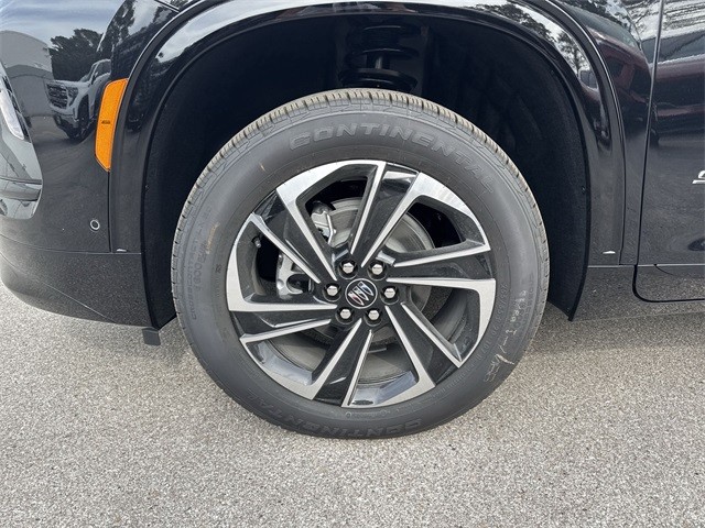 Buick Enclave Vehicle Full-screen Gallery Image 10