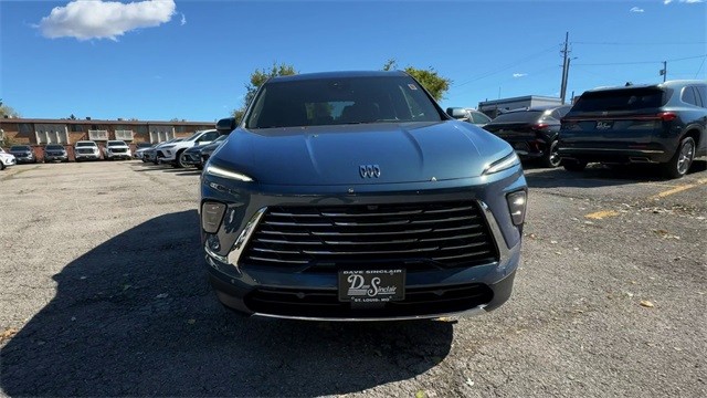 Buick Enclave Vehicle Full-screen Gallery Image 03