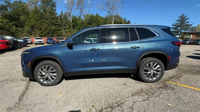 Buick Enclave Vehicle Full-screen Gallery Image 05