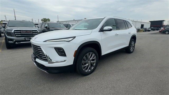 Buick Enclave Vehicle Full-screen Gallery Image 04