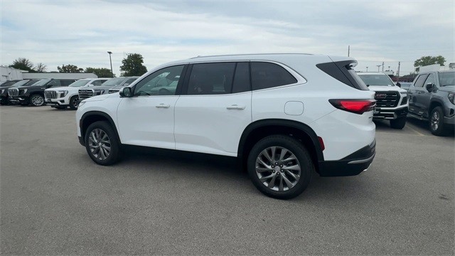 Buick Enclave Vehicle Full-screen Gallery Image 06
