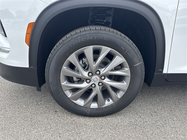 Buick Enclave Vehicle Full-screen Gallery Image 10