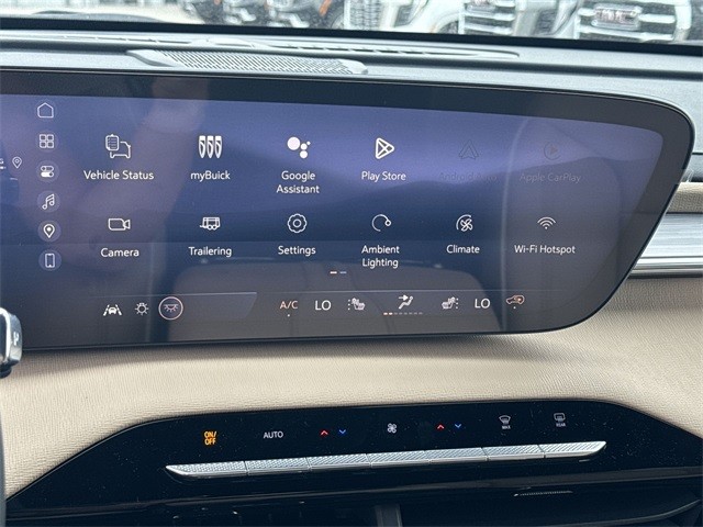 Buick Enclave Vehicle Full-screen Gallery Image 16