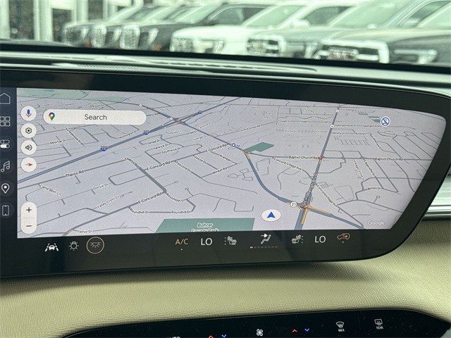 Buick Enclave Vehicle Full-screen Gallery Image 18