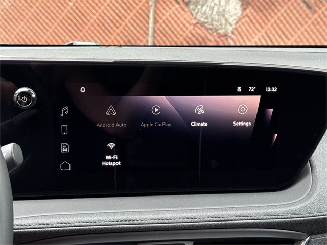 Buick Encore GX Vehicle Full-screen Gallery Image 16