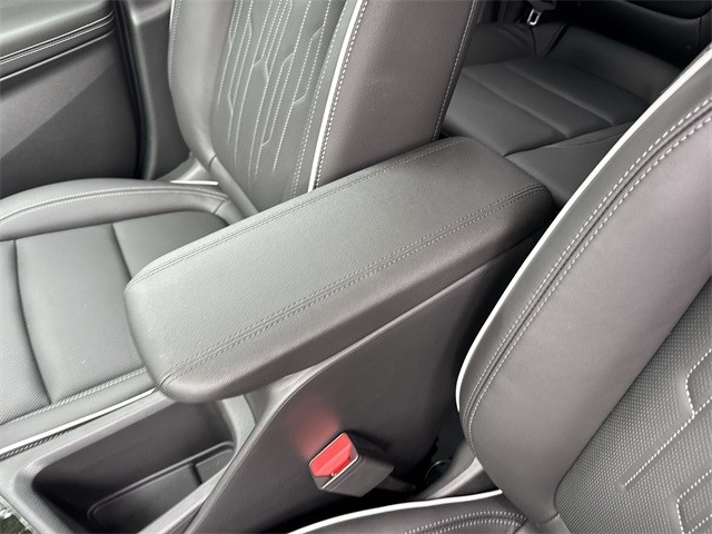 Buick Encore GX Vehicle Full-screen Gallery Image 20