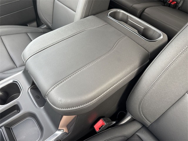 GMC Sierra 1500 Vehicle Full-screen Gallery Image 21