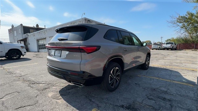 Buick Enclave Vehicle Full-screen Gallery Image 08