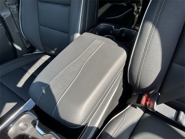 Buick Enclave Vehicle Full-screen Gallery Image 21